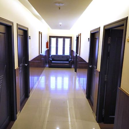 Taz Kamar Family Hotel Chennai Dış mekan fotoğraf