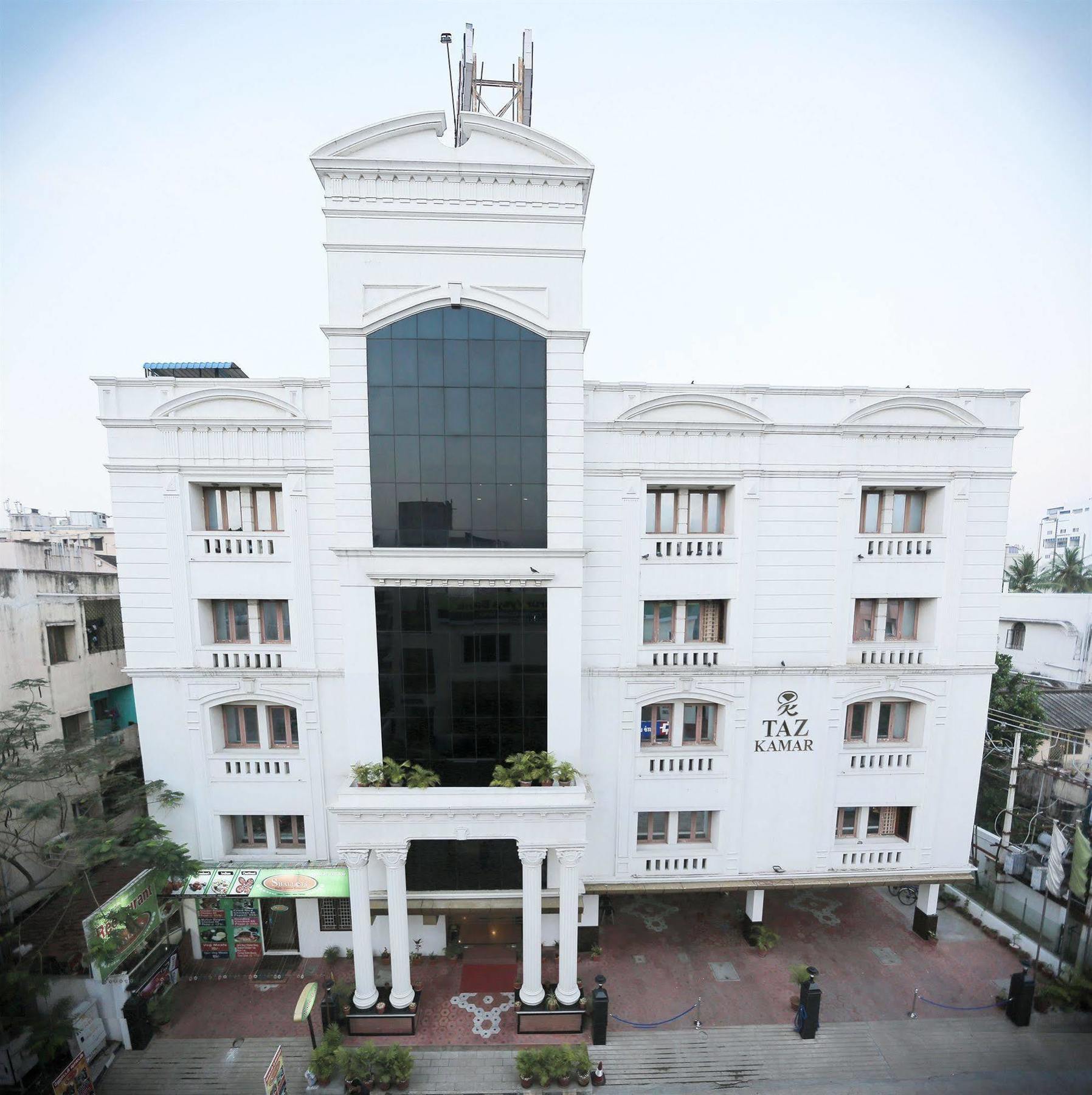 Taz Kamar Family Hotel Chennai Dış mekan fotoğraf