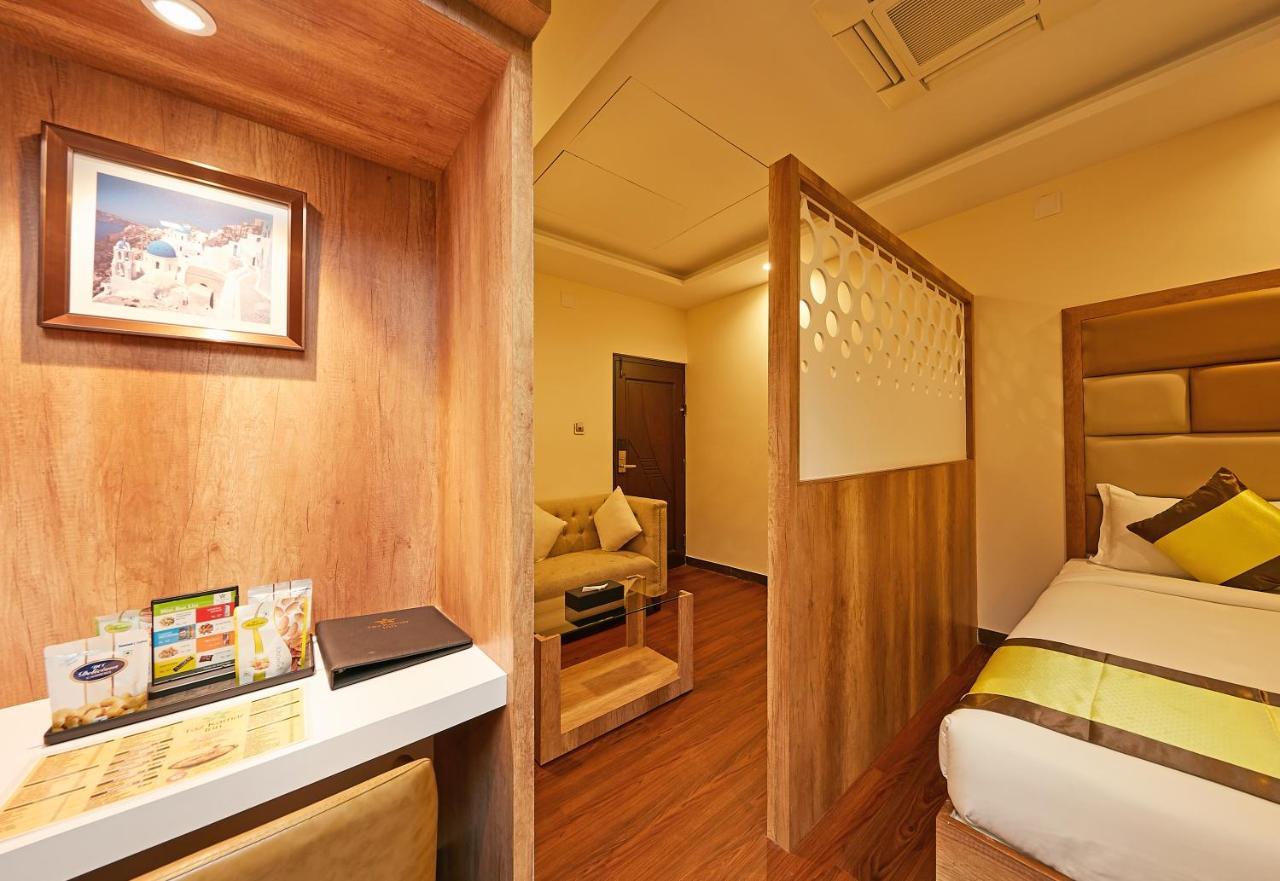 Taz Kamar Family Hotel Chennai Dış mekan fotoğraf