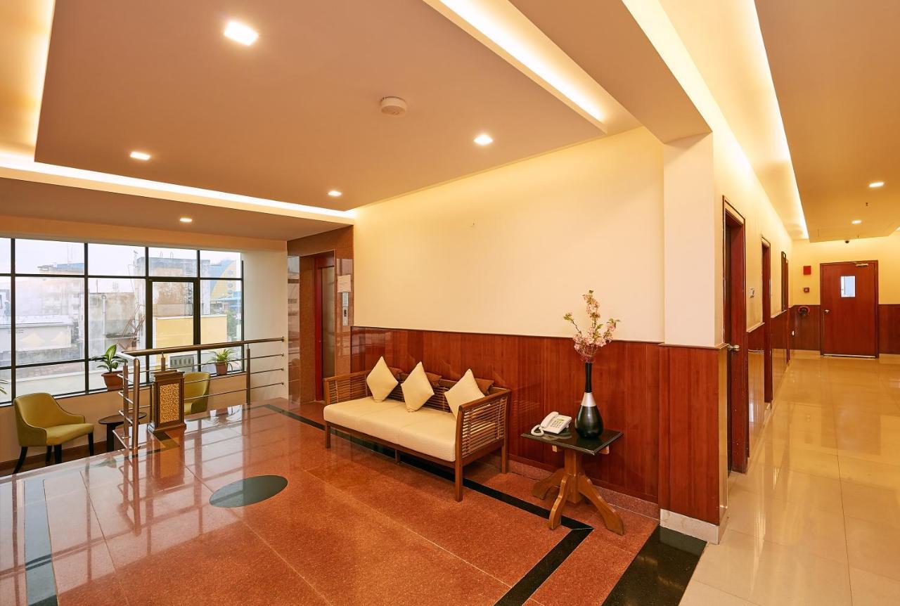 Taz Kamar Family Hotel Chennai Dış mekan fotoğraf