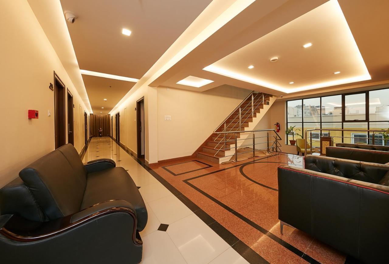 Taz Kamar Family Hotel Chennai Dış mekan fotoğraf